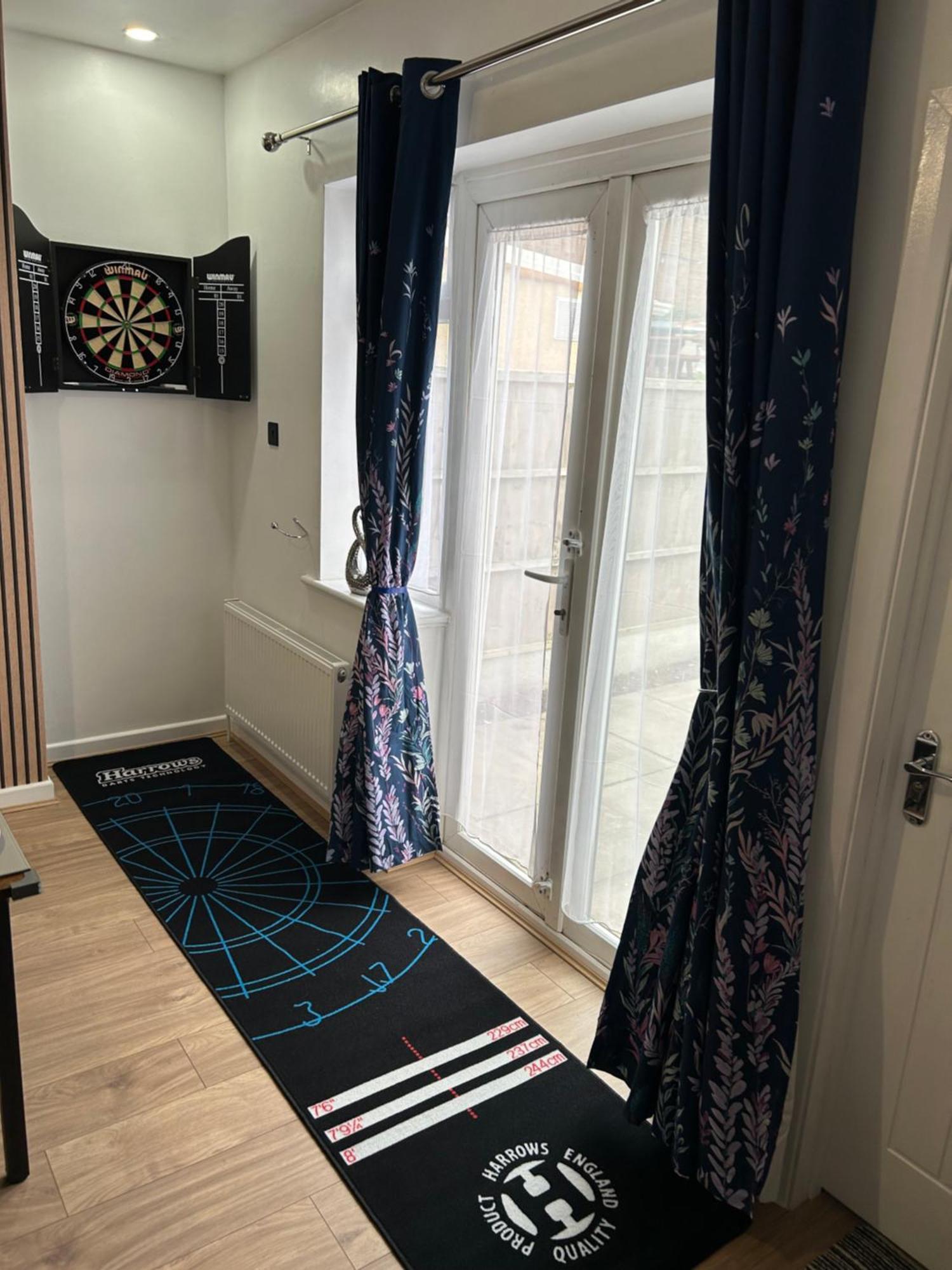 Gravelly House M6 J6 Hs2 Nec Airport - A Spacious Best-In-Class 6 Bedroom House In Birmingham Perfect For Large Groups, Corporate & Contractors And For Long Term Stays Holiday home