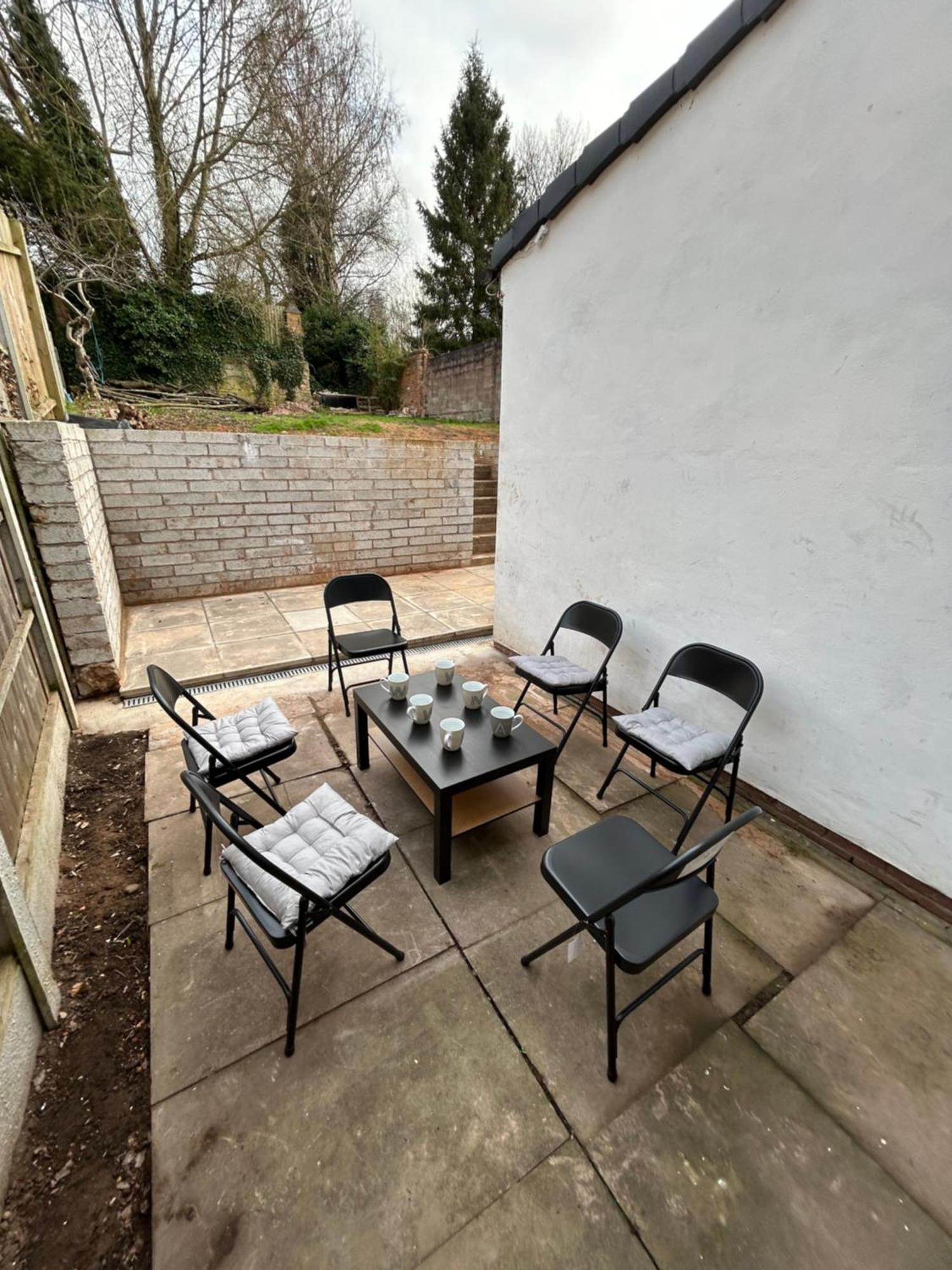Holiday home Gravelly House M6 J6 Hs2 Nec Airport - A Spacious Best-In-Class 6 Bedroom House In Birmingham Perfect For Large Groups, Corporate & Contractors And For Long Term Stays
